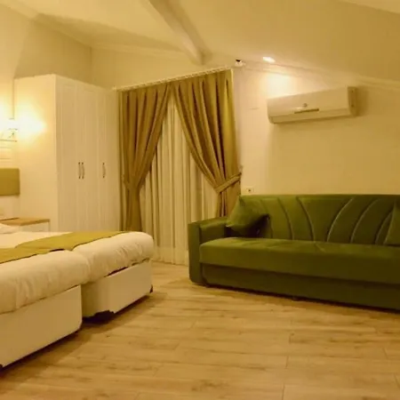 Homestay Lotus *